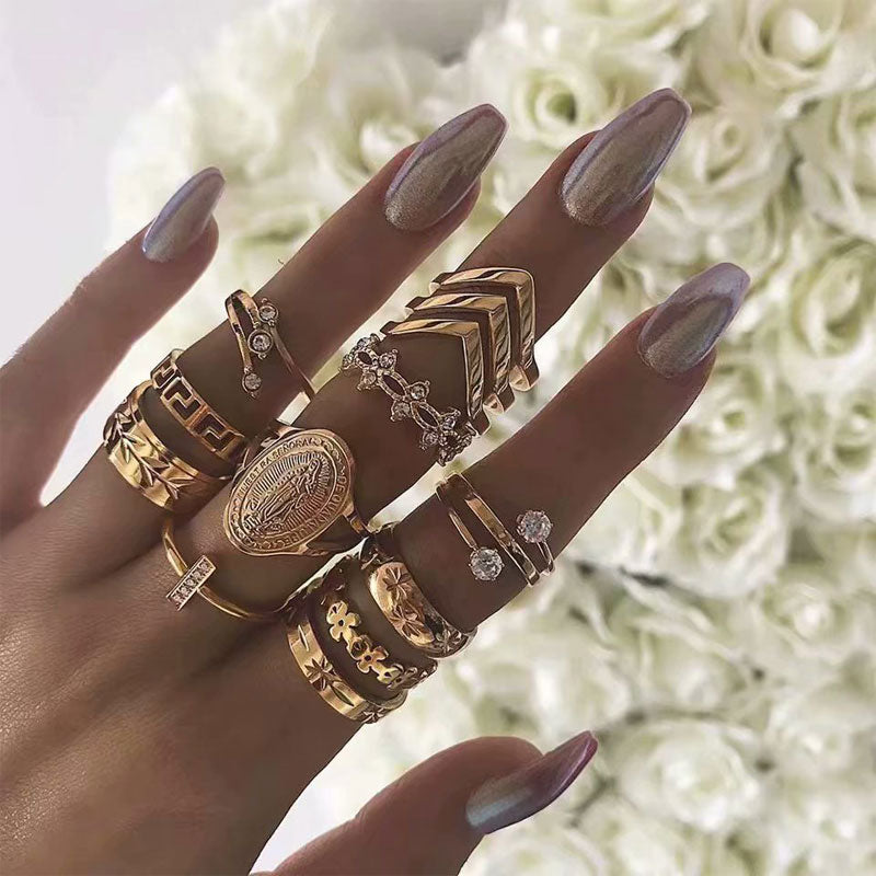 Studded Floral Pattern Rings Set