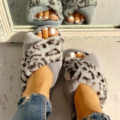 Fluffy Leopard Crisscross Peep Toe Slippers - Cherrybetty