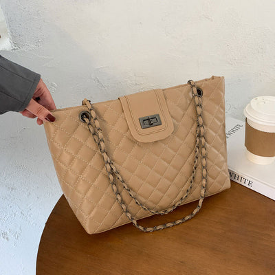 Quilted Chain Strap Shoulder Bag