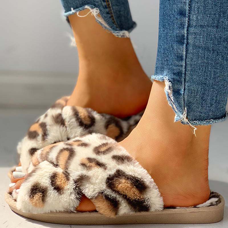 Fluffy Leopard Crisscross Flat Slippers - Cherrybetty