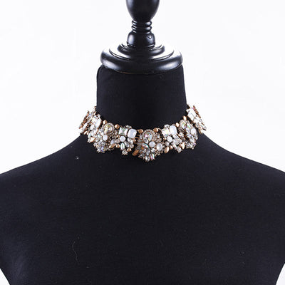 Rhinestone Studded Sparkly Necklace