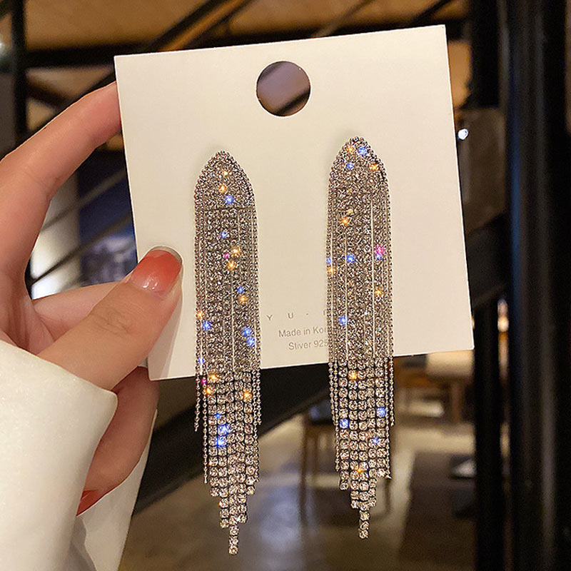 Studded Glitter Tassel Design Earring