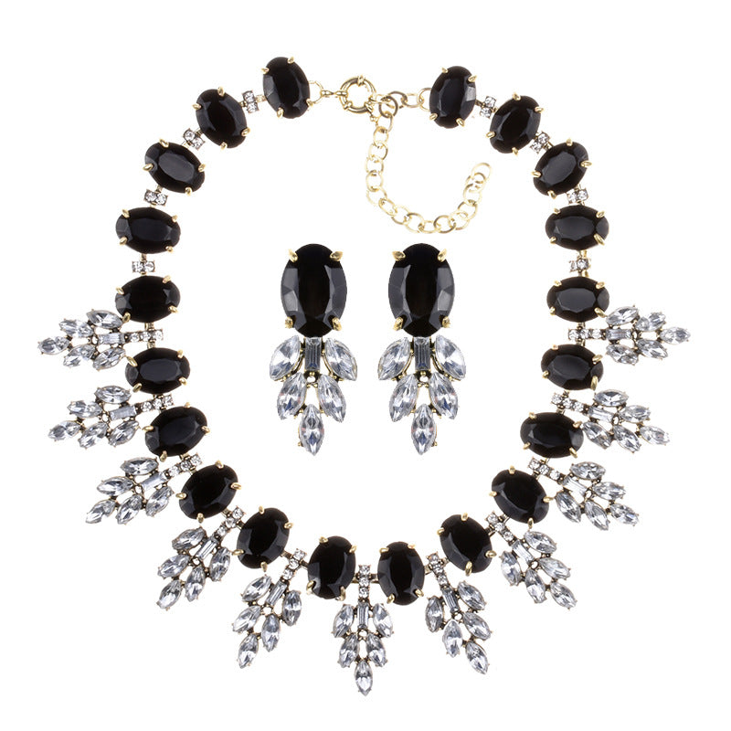 3PCS Rhinestone Stud Necklace & Earrings Set