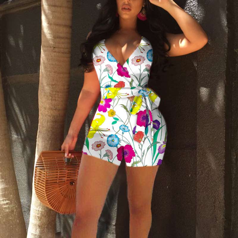 Floral Print Deep V-Neck Sleeveless Romper With Belt