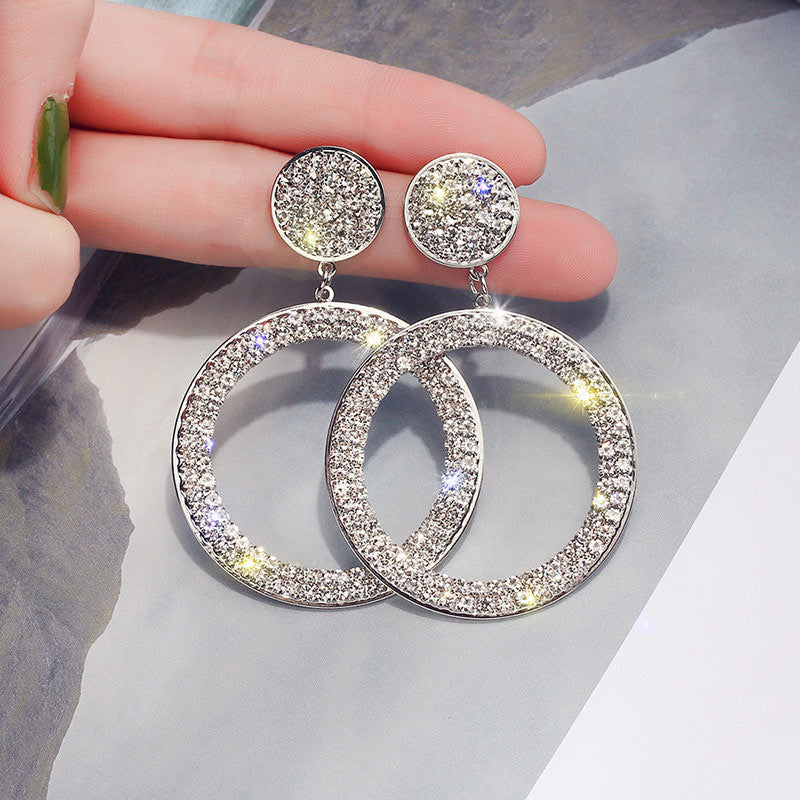 Circle Pattern Studded Earrings