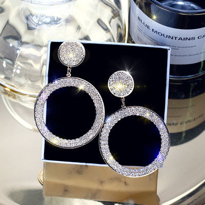 Circle Pattern Studded Earrings