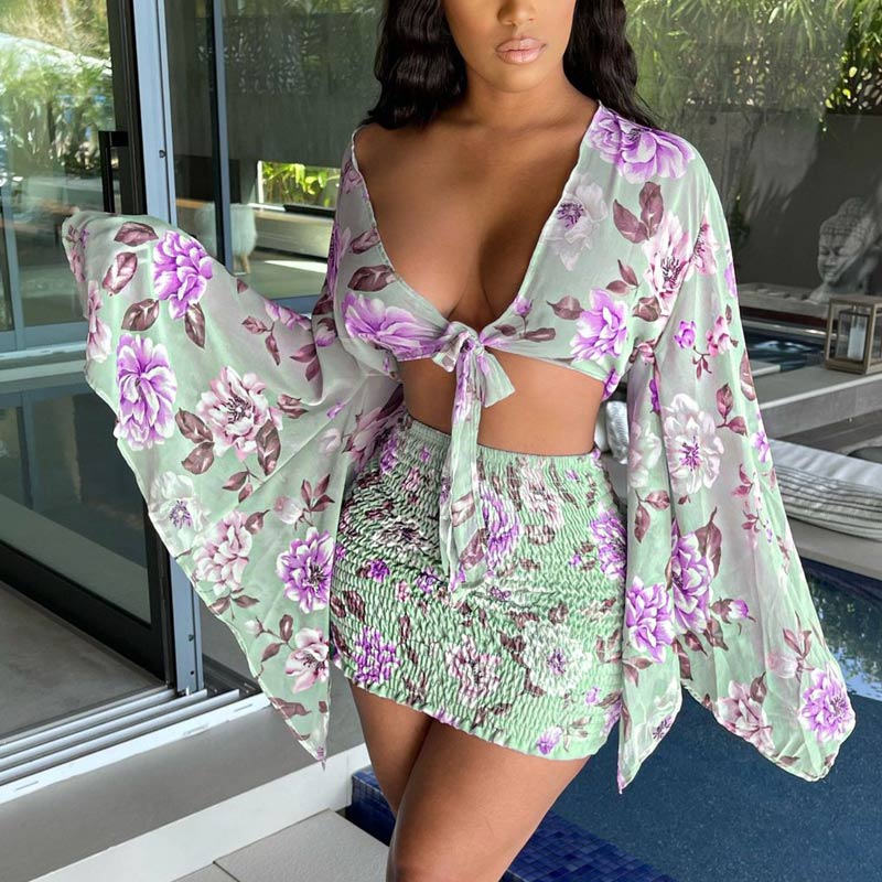 Floral Pattern Deep V-Neck Bats Sleeve Crop Top & Skirt Set