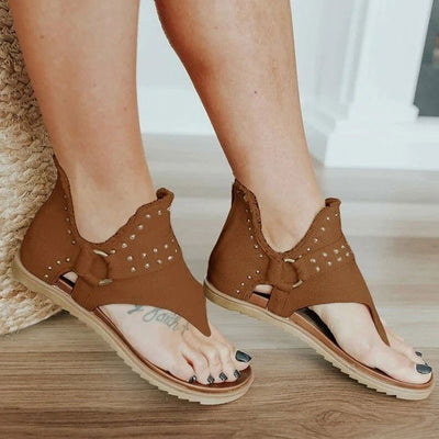 Solid Rivet Decoration Flip Flop Sandals