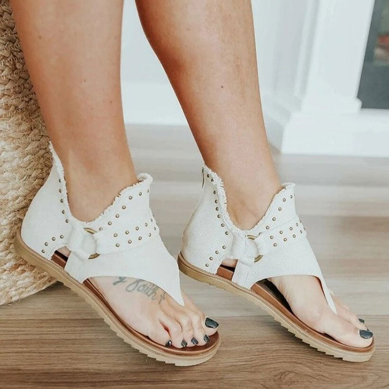 Solid Rivet Decoration Flip Flop Sandals