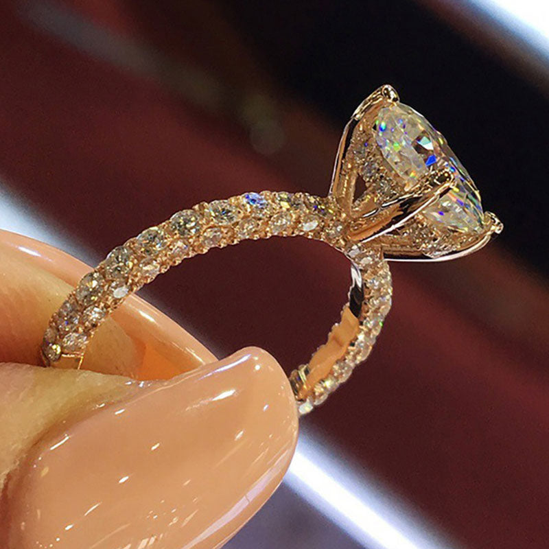 Round Shaped Rhinestone Ring