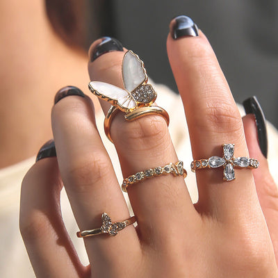 4PCS Butterfly Pattern Studded Rings Set