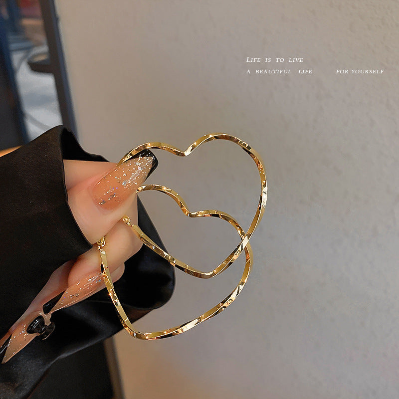 Heart Pattern Hoop Earrings