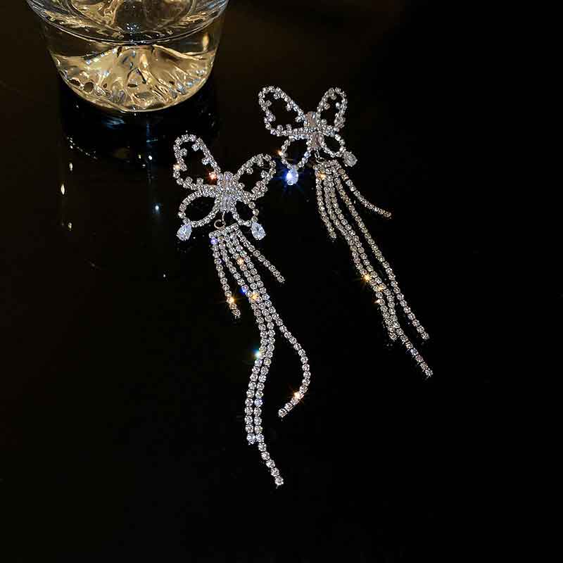 Rhinestone Butterfly Shaped Tassel Design Earrings