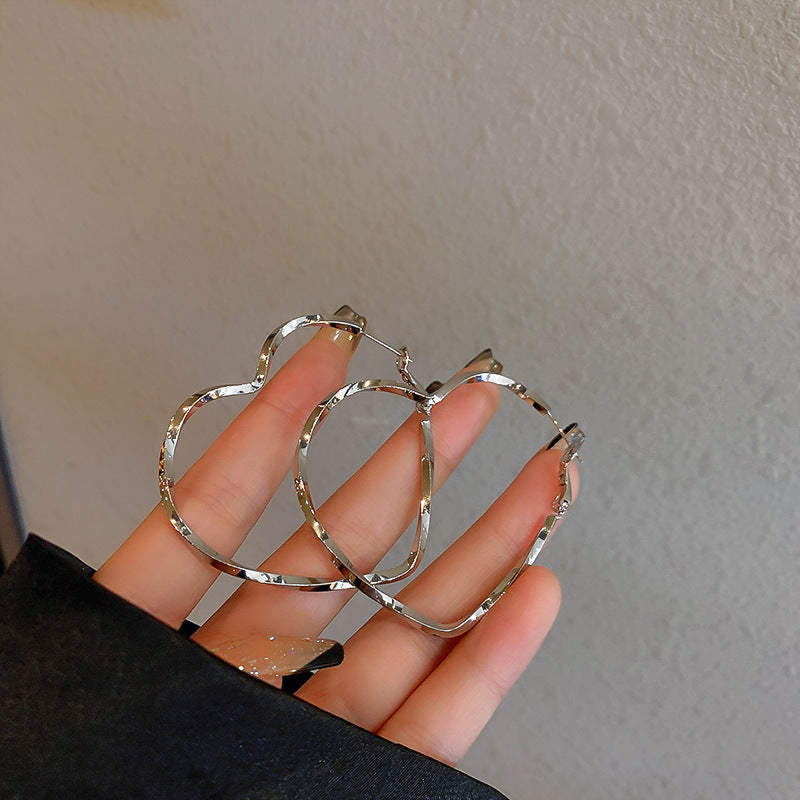 Heart Pattern Hoop Earrings