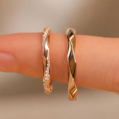 Rhinestone Mobius Pattern Adjustable Twisted Couple Rings