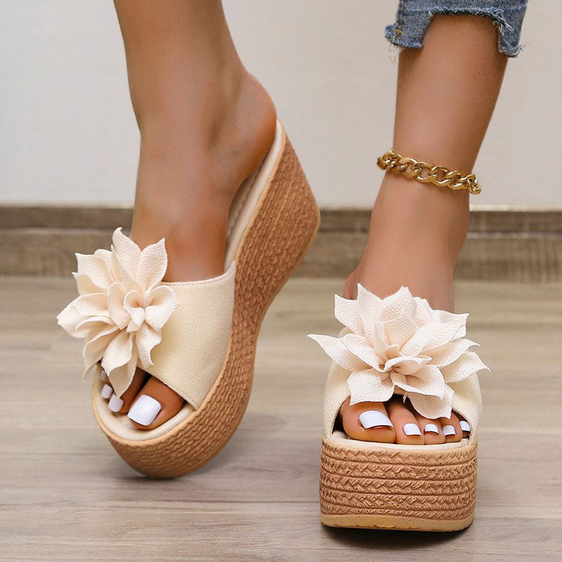 Floral Pattern Wedge Sandals