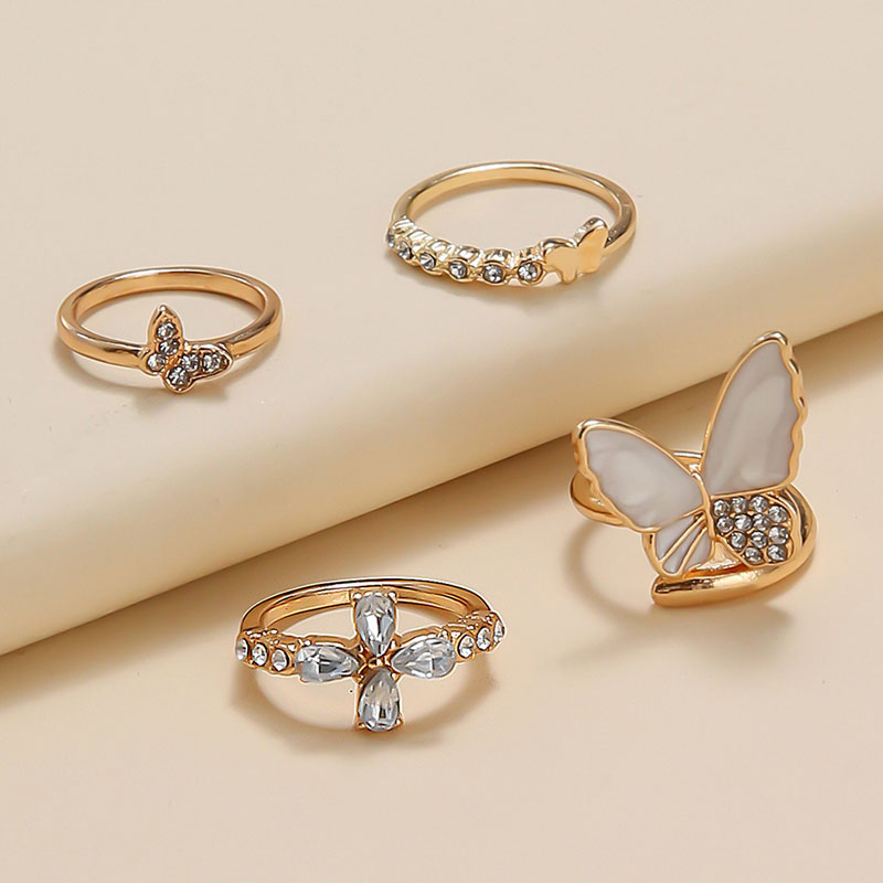 4PCS Butterfly Pattern Studded Rings Set